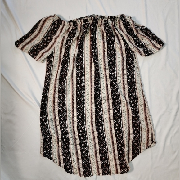 Hint of Blush Womens Tunic Floral Striped Top - Picture 6 of 7